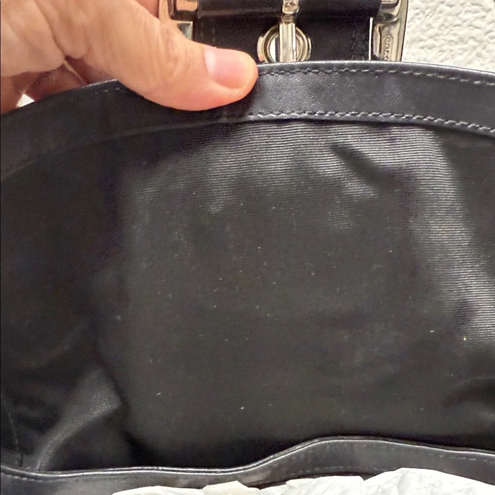 Y2K Coach Black Leather SoHo Buckle Shoulder/Hobo Bag